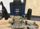 Фрезер Makita 1500 Вт вертикальний фрезерний верстат цанги 6 8 мм ручна машина 6000 34000 об хв для дерева фанери ДСП МДФ пазів кромок профілів отворів з плавним пуском стабілізацією швидкості регулюванням обертів 12 фрезами кейсом - зображення 4