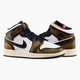 Кроссовки женские Jordan 1 Mid Se (Gs) 38.5 Белый DQ8418-071 - изображение 1