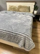Теплый мягкий плед покрывало Шарпей Полоски на овчине 150x200 Полуторный Светло-серый - изображение 1