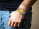 Мужские часы Casio MTP-B145D-9A золотистые 50 м - изображение 6