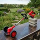 Газонокосарка акумуляторна BOSCH EASY 23-045 24 В 6 А·год з колесами тример для трави 800 Вт електрокоса 8000 об хв садова косарка телескопічна 92-122 см ніж бездротовий інструмент для газону бур'янів саду дачі з 2 АКБ диском ножами - зображення 7