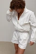 Спортивный костюм из плащевки с короткой кофтой и шортами - белый цвет, M (есть размеры) - изображение 3