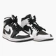 Кроссовки женские Jordan 1 Mid Se 39 Черно-белый DR0501-101 - изображение 5