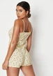 Комбинезон-ромпер Missguided женский короткий с шортами желтый с цветочным принтом V-образный вырез тонкие бретели размер UK 8 EUR 36 - изображение 3
