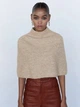 Вязаное пончо Zara 9598/102/711 бежевое с высоким воротником-стойкой укороченной длиной свободный крой размер M - изображение 1