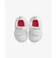 Кроссовки детские Nike Team Hustle D 11 23.5 Білий DV8995-102 - изображение 3