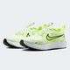 Кросівки дитячі Nike Cosmic Runner Gs 38.5 HM4402-106 - зображення 2