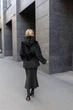 Женская зимняя шуба UF-Fashion Ш-304 52 черный - изображение 6