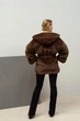 Зимняя экошуба женская UF-Fashion N83V 50 коричневый - изображение 5