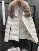 Женская куртка Moncler белого цвета в размере S артикул 59004 - изображение 4