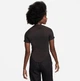 Футболка жіноча Nike W Rn Dvn Dri-Fitadv Eng Ss Tp M Коричневий FN2581-227 - зображення 2