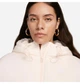 Куртка жіноча Nike Clsc Parka S Світло-бежевий FB7675-838 - зображення 3