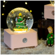 Снежный шар LED подсветка музыкальный USB батарейки AA 8 см розовый для праздника и декора SQ-28362 - изображение 10