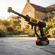 Аккумуляторная мойка высокого давления DeWalt DCPW650B 36 В 6 А·ч 30 бар мини мойка для авто беспроводной аппарат высокого давления портативная автомойка с 2 АКБ пеногенератором для машины плитки фасада сада - изображение 3