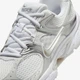 Кроссовки женские Nike W V5 Rnr 36.5 Белый HQ7901-112 - изображение 7