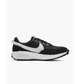 Кроссовки женские Nike Waffle Debut 36.5 Черно-белый DH9523-002 - изображение 8