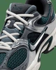 Кроссовки женские Nike V5 Rnr 40.5 Комбинированный HQ7901-300 - изображение 7
