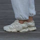 Кросівки New Balance 9060 Beige 39 - зображення 1