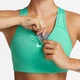 Спортивный топ женской Nike Swoosh Sujetador Deportivо M Зелений BV3636-369 - изображение 5
