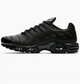Кроссовки мужские Nike Air Max Plus Tn 'Triple Black' 38.5 Черный AJ2029-001 - изображение 1
