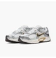 Кросівки чоловічі Nike V5 Rnr Grey/White 44.5 HJ5228-102 - зображення 11