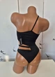 Боди женский на одной бретеле с вырезом на талии PrettyLittleThing Черный 11056 XS (укр 40-42) - изображение 6