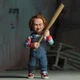 NECA Лялька Чакі. Фігурка із фільму Чакі. Іграшка Chucky. Чаки із змінними аксесуарами 10 см - зображення 4