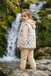 Комплект с жилеткой и принтом мишки с бантом Kiddo бежевый 92 см - изображение 2