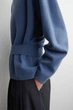 Джемпер жіночий COS belt-detail merino wool jumper 1317124001 S Синій - изображение 4