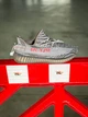 Кросівки чоловічі і жіночі Adi Yeezy 350 V2 Beluga 2.0 / Аді ізі буст 350 в2 сірі / адідаси ізіки літні кроси 42 - зображення 8