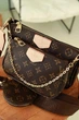 Жіноча сумка Louis Vuitton 3 в 1 трансформер, кросбоді з ремінцем через плече - зображення 5