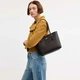 Сумка Coach Medium City Tote Bag in Signature Canvas коричнева середнього розміру - изображение 5
