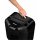 Уничтожитель документов Fellowes LX45 P-4 8 листов 17 л Black (f.U4400501) - изображение 5