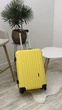 Середня ( M ) валіза з полікарбонату Wings 2011 жовтий, на 4 колесах - зображення 1