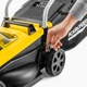 Акумуляторна газонокосарка Karcher LMO 2-18, 18В, 32 см, регулювання висоти 25-60 мм, без акумулятора та зарядного пристрою. - зображення 4
