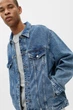 Джинсова куртка Pull & Bear синій IZSLX683 M - изображение 4