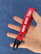 Брелок з чорним карабіном Remove Before Flight - зображення 3