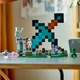 Конструктор Minecraft Форпост із мечем 573 деталі My World - зображення 4