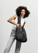 Женская сумка Sambag HOBO WEAVE черная вместительная городская для ноутбука водоотталкивающая 62280 - изображение 5