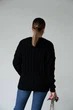 Подовжений вʼязаний жіночий светр NADIA, колір Чорний розмір One Size - изображение 8