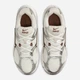 Buty sportowe damskie Nike W V5 Rnr HQ7901-102 40.5 (9US) Beżowe (197862744651) - obraz 5