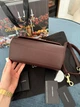 Жіноча сумка Dolce & Gabbana Miss Sicily Bag 20*14*9 см глибокого бордового кольору (марсала/бордо) з тисненої шкіри Dauphine зі золотистою фурнітурою та двоколірною фірмовою пластиною Dolce & Gabbana. - изображение 6