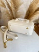 Жіноча сумка Miu Miu Arcadie Leather Bag 22*11*8 см молочного/кремового кольору з гладкої натуральної шкіри зі золотистою фурнітурою та тисненим логотипом. - изображение 8
