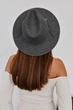 Шерстяная шляпа Федора с декором и цепочкой PEARL WOOL HAT темно-серая - изображение 5