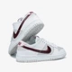 Жіночі кросівки Nike SB Dunk Low Summit White Plum Chalk 36 - зображення 9