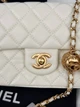 Сумка Chanel Mini Classic Flap у ніжному кремовому кольоріРозмір: 17 × 12 см - изображение 4