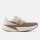 Жіночі кросівки спортивні New Balance FuelCell Rebel v5 бежеві розмір 40.5 - изображение 1
