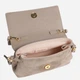 Torebka crossbody damska zamszowa Coccinelle E5VCB550101-N59 Beżowa (800070363448) - obraz 4