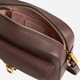 Torebka crossbody damska skórzana Coccinelle E1MF6150201-R49 Ciemnobrązowa (800070363460) - obraz 4
