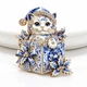 Брошь BROCHE Животные Котёнок с подарком в шапке Санты голубая BRBF115652 - изображение 3